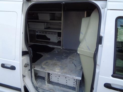 Used 2013 Ford Transit Connect XL FWD image 24