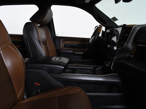 Used 2022 RAM 2500 Limited image 25