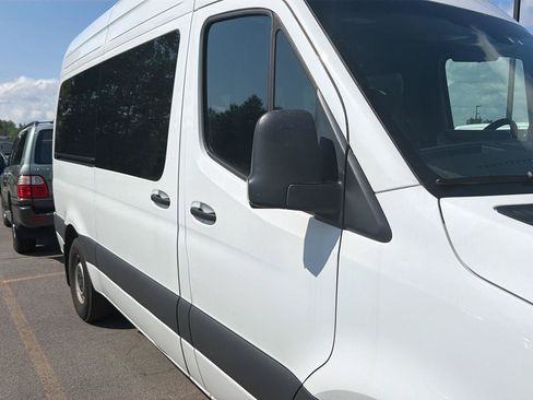 Used 2025 Mercedes-Benz Sprinter 2500 image 12