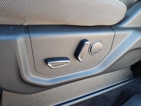 Used 2018 Ford F150 XLT w/ Equipment Group 302A Luxury image 10