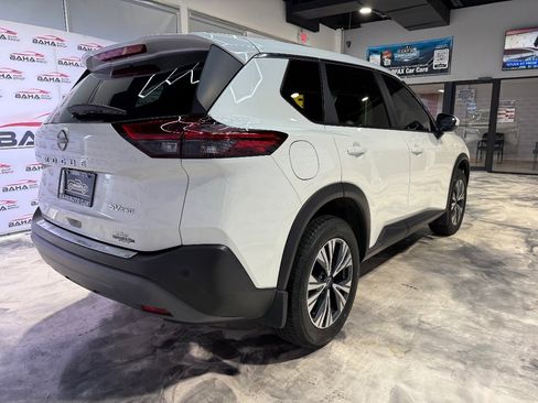 Used 2023 Nissan Rogue SV image 6