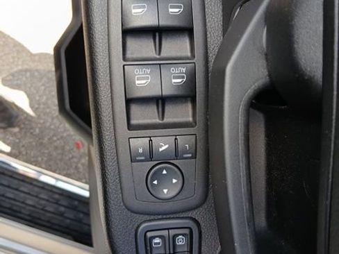 Used 2024 RAM 3500 Tradesman w/ Chrome Appearance Group AWD/4WD image 45
