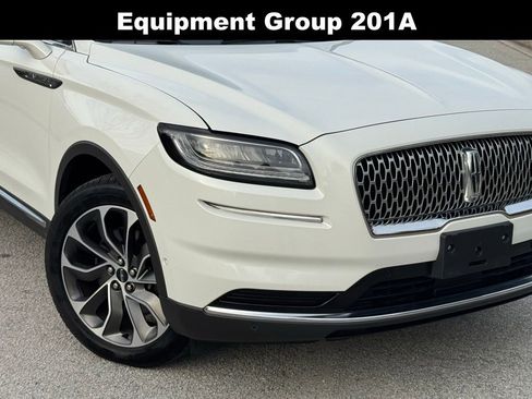 Used 2021 Lincoln Nautilus Reserve w/ Equipment Group 201A image 5