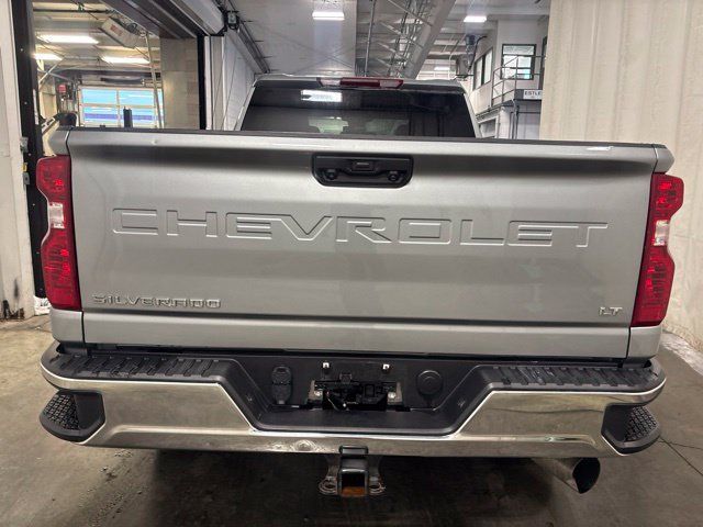 Used 2025 Chevrolet Silverado 2500 LT w/ Convenience Package AWD/4WD image 5