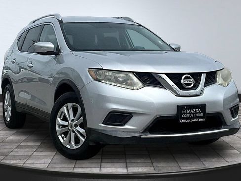 Used 2015 Nissan Rogue SV AWD/4WD image 4