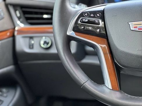Used 2018 Cadillac Escalade ESV Luxury RWD image 37