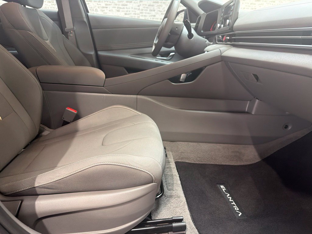 Certified 2026 Hyundai Elantra Sport w/ Cargo Package FWD image 11