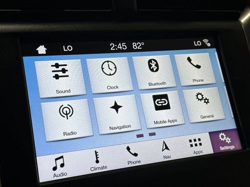 Used 2018 Ford Fusion SE w/ Fusion SE Technology Package image 40