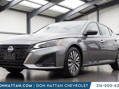 Used 2025 Nissan Altima 2.5 SV