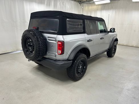 Used 2022 Ford Bronco Black Diamond AWD/4WD image 4