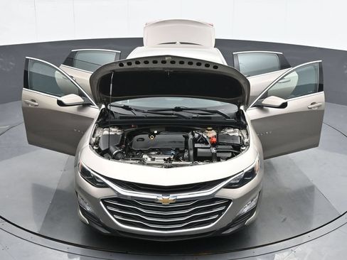 Used 2022 Chevrolet Malibu LT FWD image 34