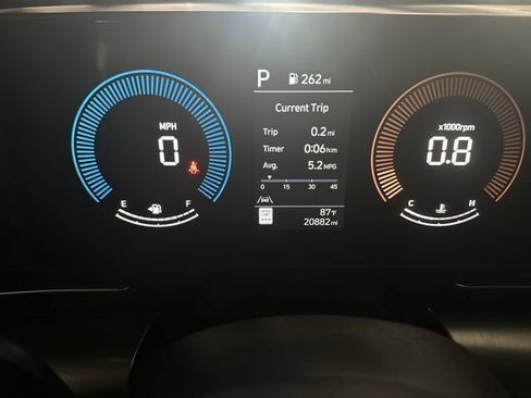 Used 2025 Hyundai Kona SEL FWD image 26