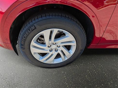 Used 2024 Land Rover Discovery Sport S image 4