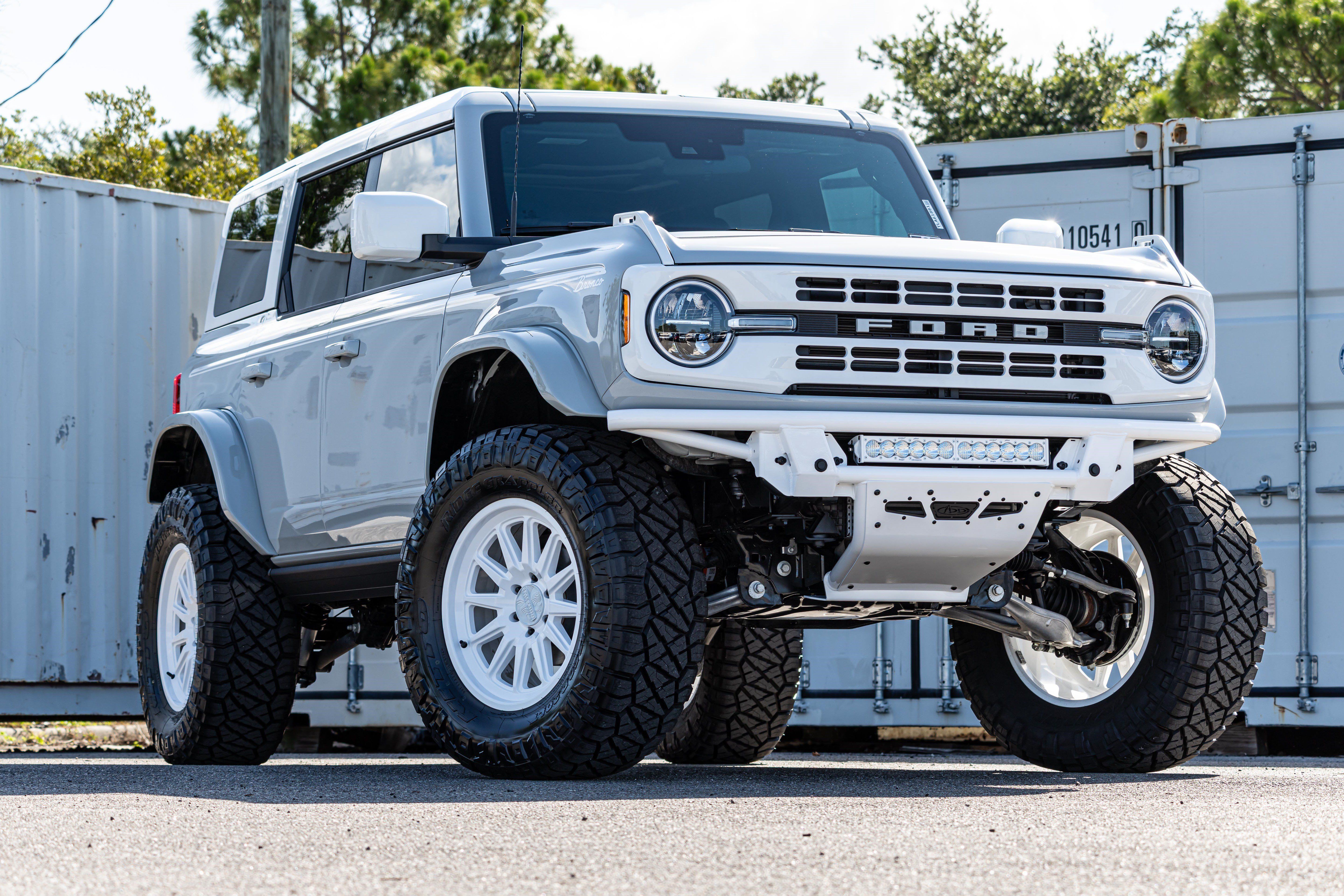 New 2026 Ford Bronco Heritage Edition AWD/4WD image 1