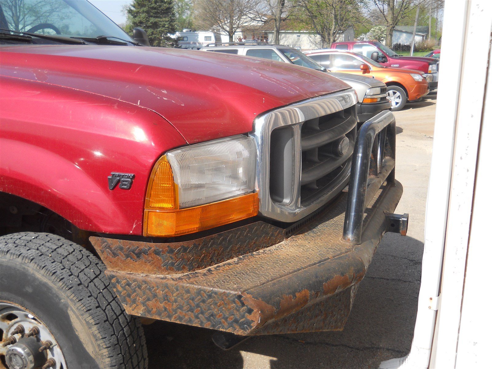 Used 2001 Ford F250 XLT AWD/4WD image 2