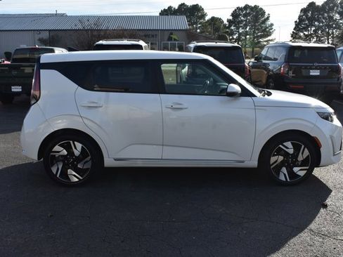Used 2023 Kia Soul GT-Line image 4