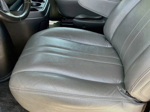 Used 2023 GMC Savana 2500 w/ Driver Convenience Package RWD image 18