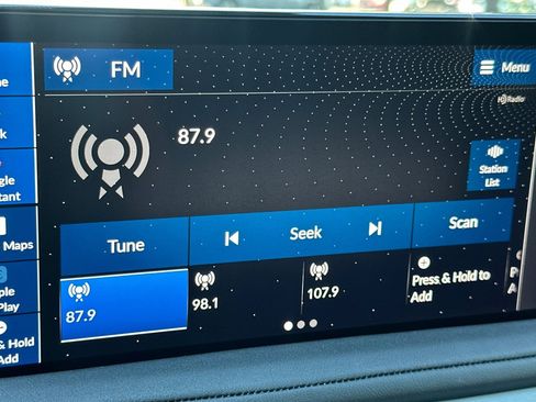 Certified 2025 Acura MDX FWD w/ Technology Package image 25