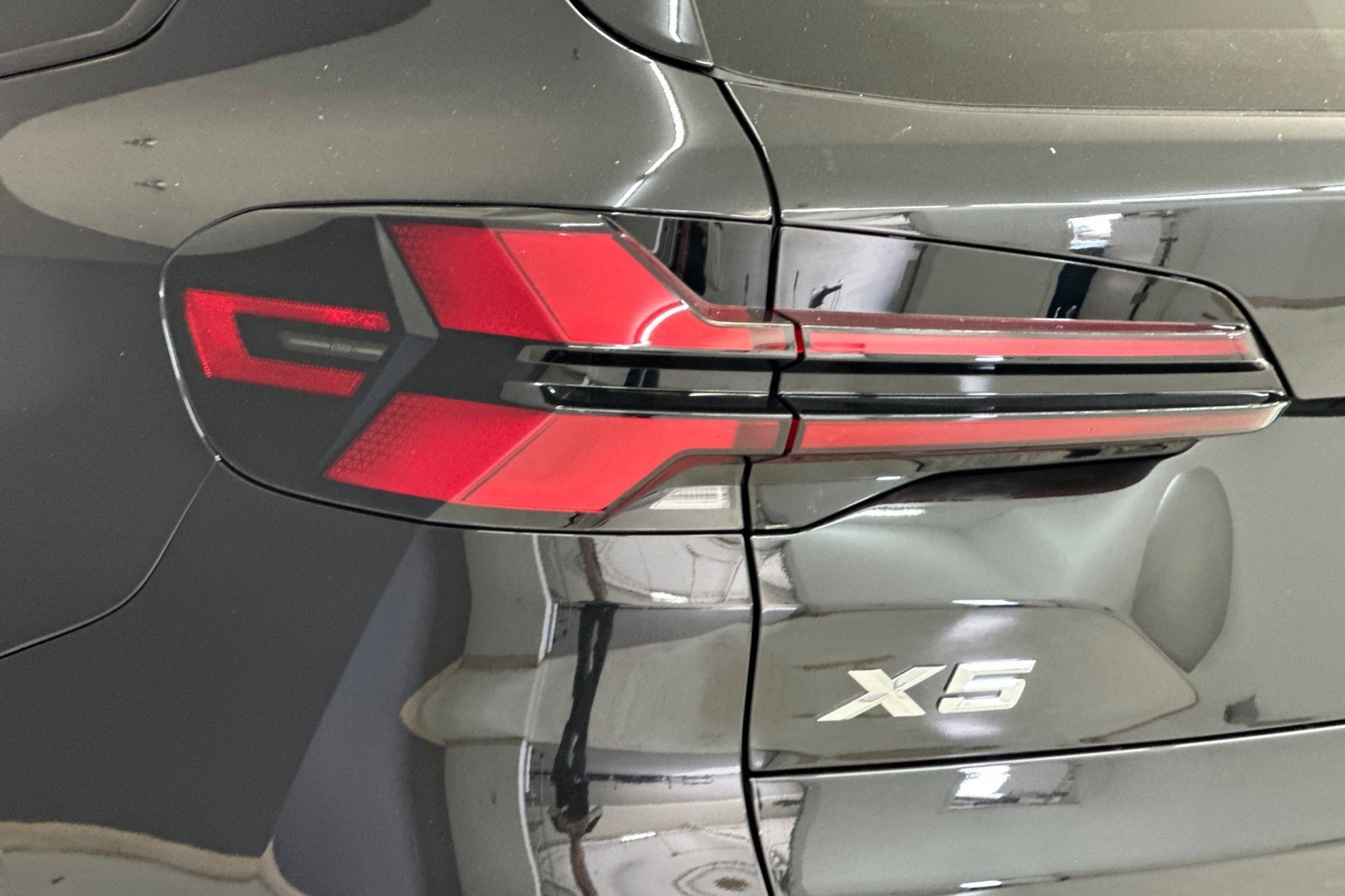 New 2026 BMW X5 sDrive40i w/ M Sport Package RWD image 12