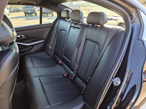Used 2025 BMW 330i Sedan image 21