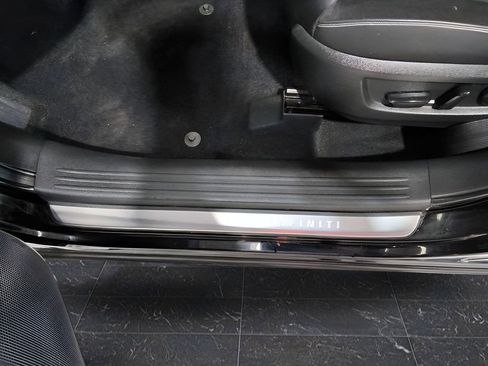 Used 2019 INFINITI QX50 Essential w/ Sensory Package AWD/4WD image 11