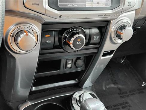 Used 2016 Toyota 4Runner SR5 image 8