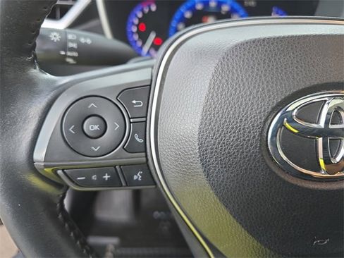 Used 2020 Toyota Corolla XSE image 19