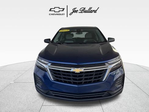 Used 2023 Chevrolet Equinox LS image 3