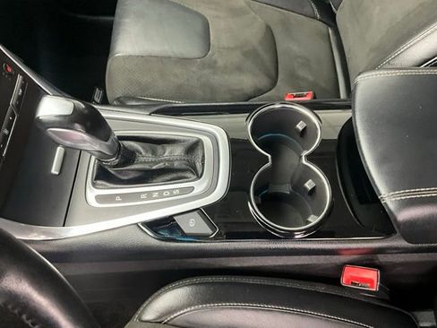 Used 2018 Ford Edge Sport w/ Technology Package AWD/4WD image 19