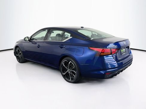Used 2024 Nissan Altima 2.5 SR FWD image 5