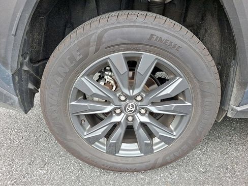 Used 2026 Toyota RAV4 XLE Premium AWD/4WD image 8
