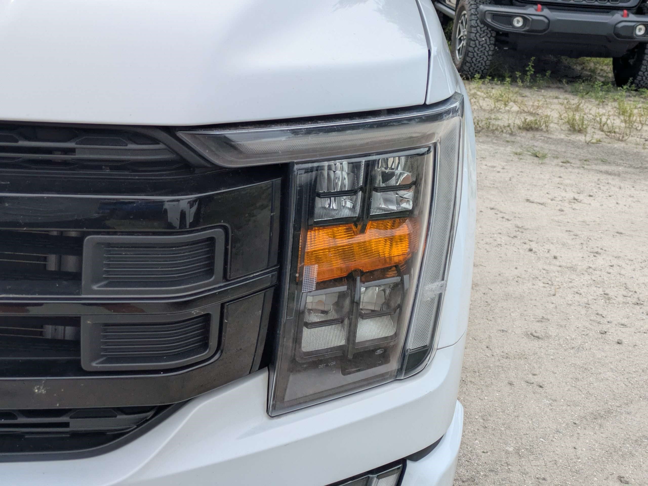Used 2022 Ford F150 XLT w/ Equipment Group 302A High AWD/4WD image 9