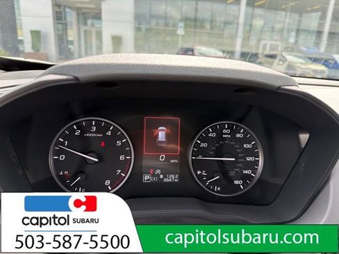 Used 2025 Subaru Crosstrek 2.5i Limited w/ Crosstrek Mirror Package AWD/4WD image 16