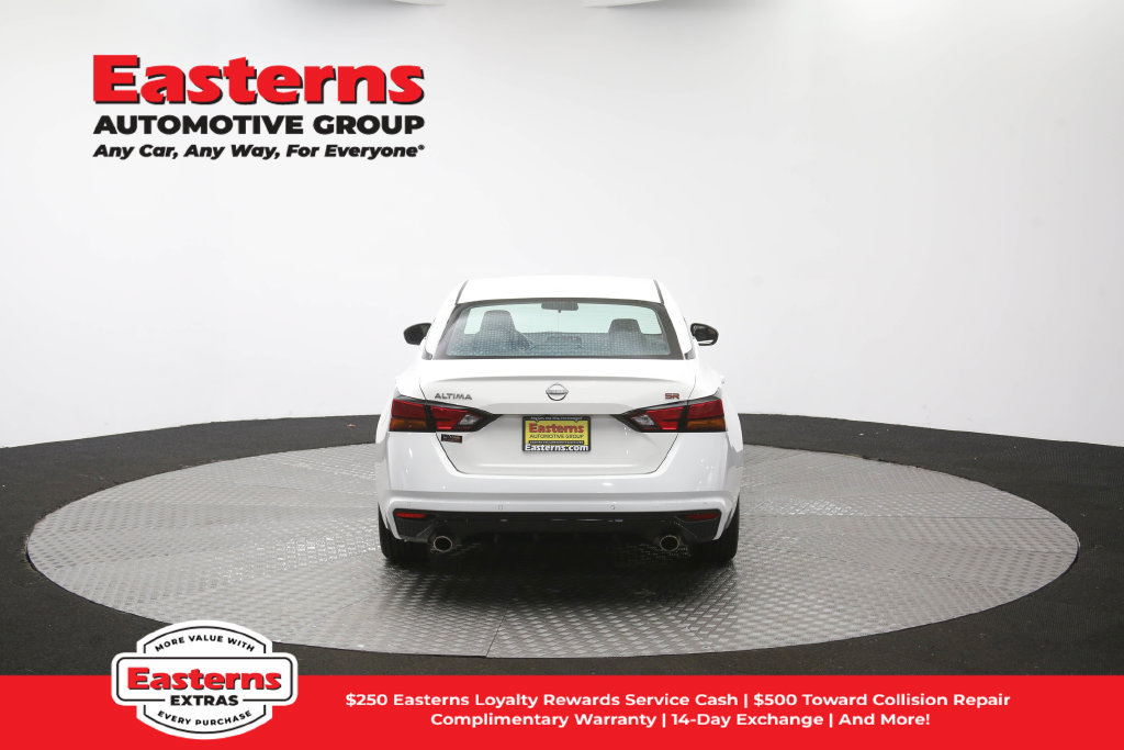 Used 2024 Nissan Altima 2.5 SR FWD image 34