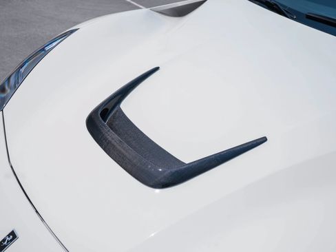 Used 2015 Ferrari F12 Berlinetta RWD image 24