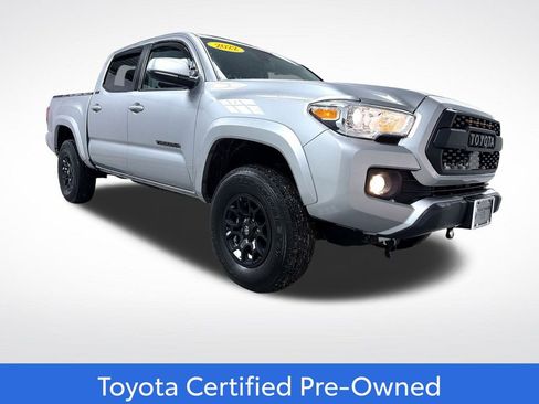 Certified 2022 Toyota Tacoma SR5 image 1