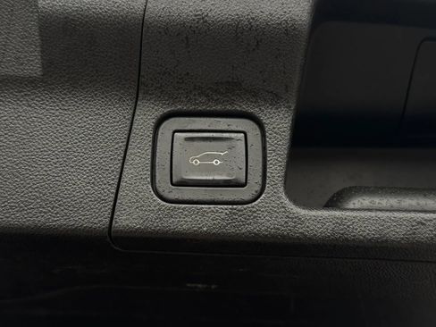 Used 2017 GMC Acadia SLT AWD/4WD image 8