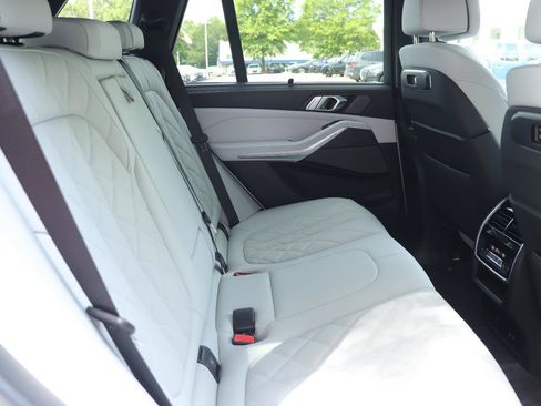 New 2026 BMW X5 sDrive40i w/ Climate Comfort Package RWD image 21