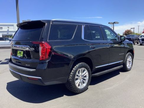 Used 2023 GMC Yukon SLT AWD/4WD image 32