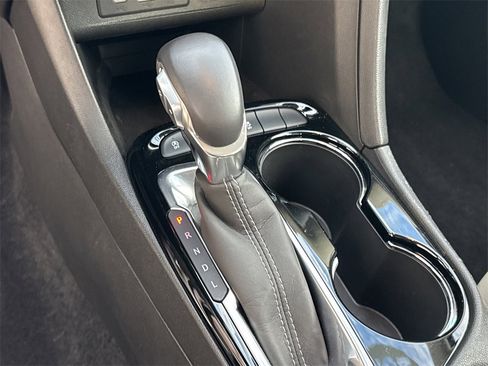 Used 2021 Buick Encore GX Essence w/ Advanced Technology Package image 32