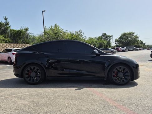 Used 2022 Tesla Model Y Performance AWD/4WD image 4