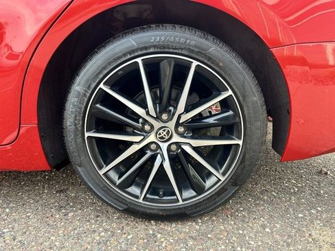 Certified 2021 Toyota Camry SE image 10