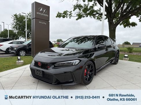 Used 2023 Honda Civic Type R image 1