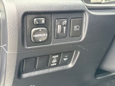 Used 2024 Toyota 4Runner TRD Off-Road AWD/4WD image 28