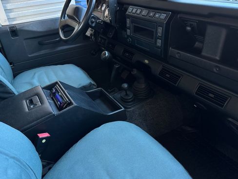 Used 1993 Land Rover Defender 110 image 17