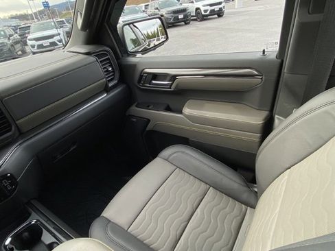 Used 2023 Chevrolet Silverado 1500 ZR2 w/ Technology Package image 26