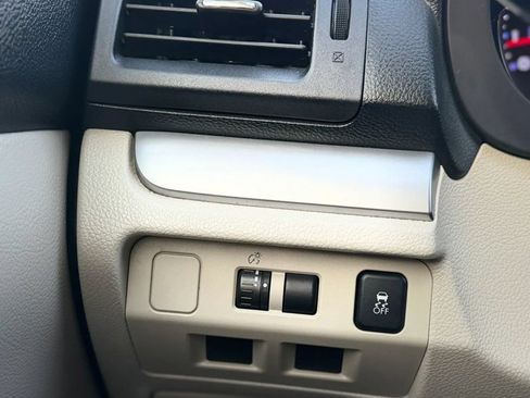 Used 2014 Subaru Crosstrek Touring AWD/4WD image 19