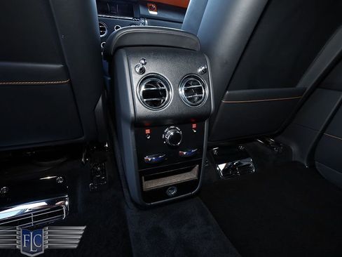 Used 2022 Rolls-Royce Cullinan image 20