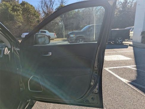 Used 2021 Jeep Compass Sport w/ Cold Weather Group image 31