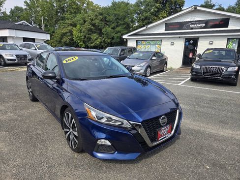 Used 2021 Nissan Altima 2.5 SR FWD image 4